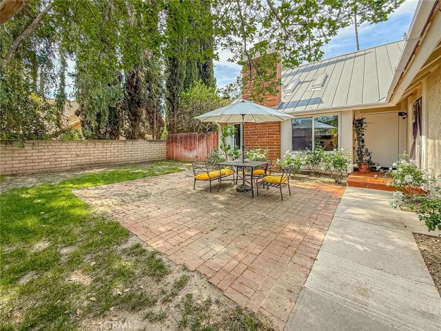 8371 Capistrano Avenue, West Hills, CA 91304