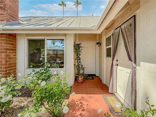 8371 Capistrano Avenue, West Hills, CA 91304