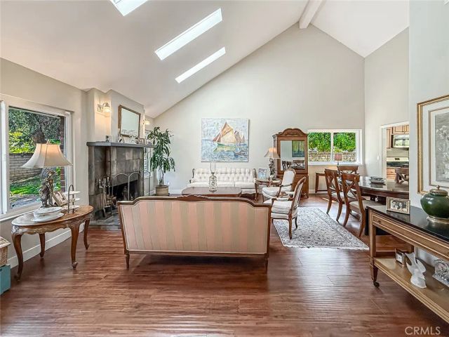 8371 Capistrano Avenue, West Hills, CA 91304