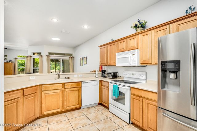 3188 Ricks Way B, Melbourne Beach, FL 32951