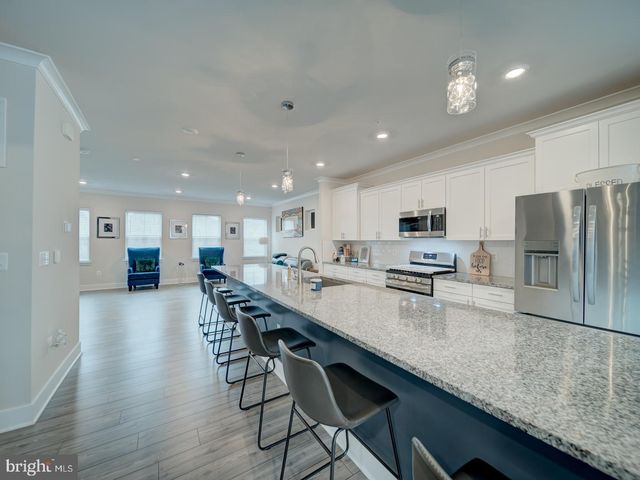 11426 SAINT LUKE DR, White Plains, MD 20695