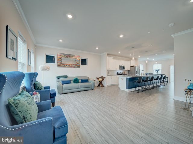 11426 SAINT LUKE DR, White Plains, MD 20695