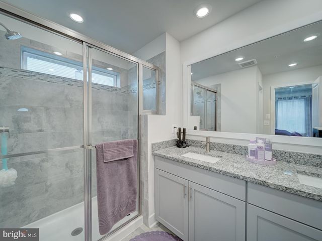 11426 SAINT LUKE DR, White Plains, MD 20695