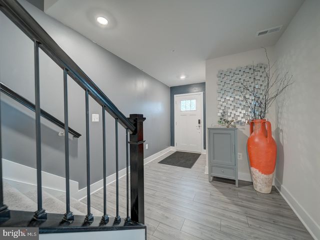 11426 SAINT LUKE DR, White Plains, MD 20695