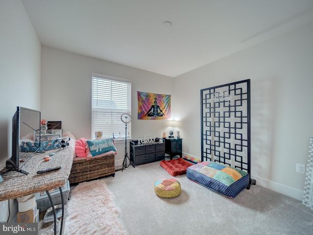 11426 SAINT LUKE DR, White Plains, MD 20695