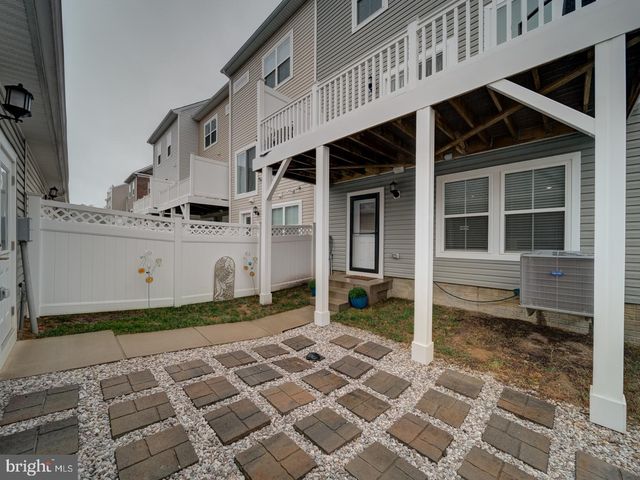 11426 SAINT LUKE DR, White Plains, MD 20695