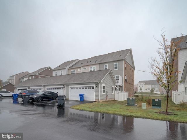 11426 SAINT LUKE DR, White Plains, MD 20695