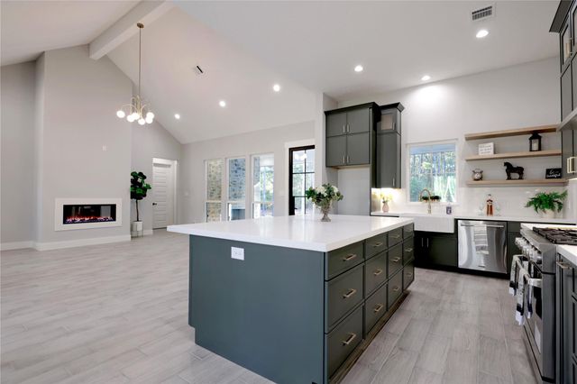 29900 Equestrian Drive, Waller, TX 77484