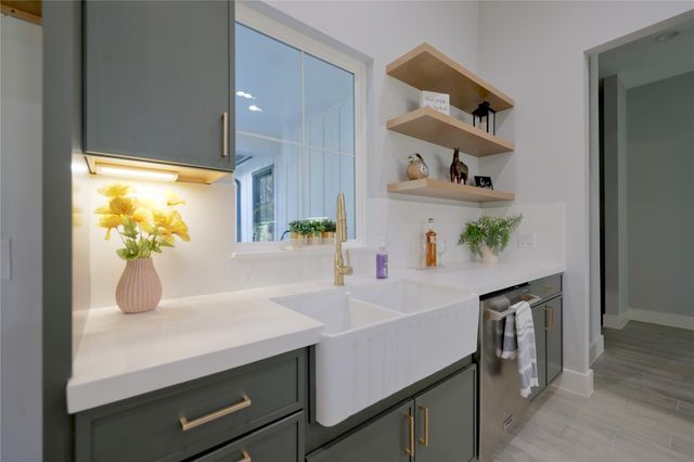 29900 Equestrian Drive, Waller, TX 77484