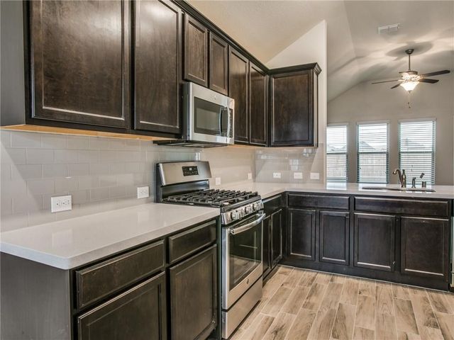 8944 Devonshire Drive, Fort Worth, TX 76131