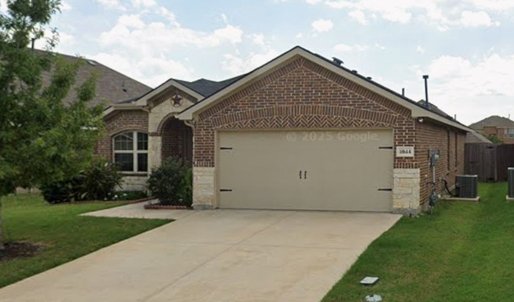 8944 Devonshire Drive, Fort Worth, TX 76131