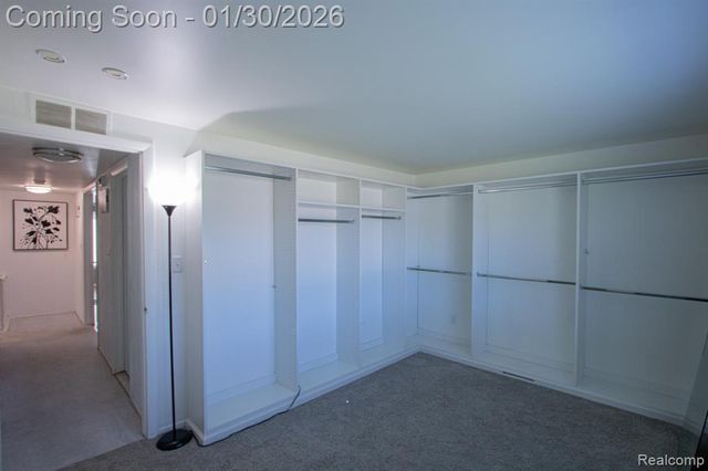 38684 Meadowlawn Street, Wayne, MI 48184