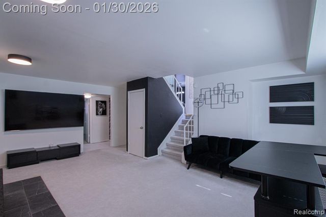 38684 Meadowlawn Street, Wayne, MI 48184