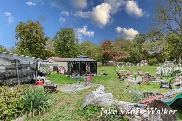 1806 Pleasant Drive, Portage, MI 49002