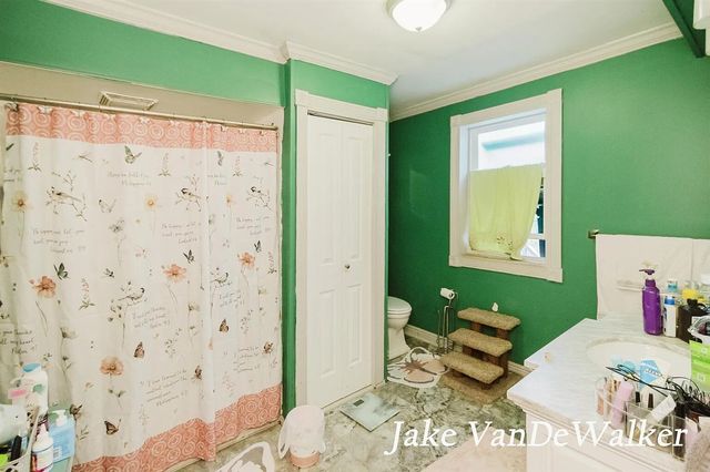 1806 Pleasant Drive, Portage, MI 49002