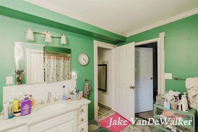 1806 Pleasant Drive, Portage, MI 49002