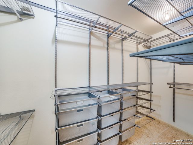 7711 Callaghan Rd Apt 302, San Antonio, TX 78229