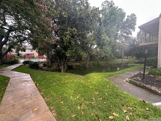 7711 Callaghan Rd Apt 302, San Antonio, TX 78229