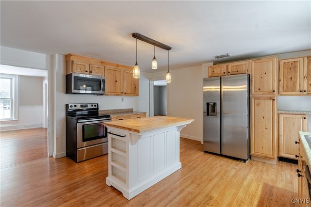 40 West Main Street, Hamilton, NY 13332