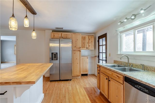 40 West Main Street, Hamilton, NY 13332