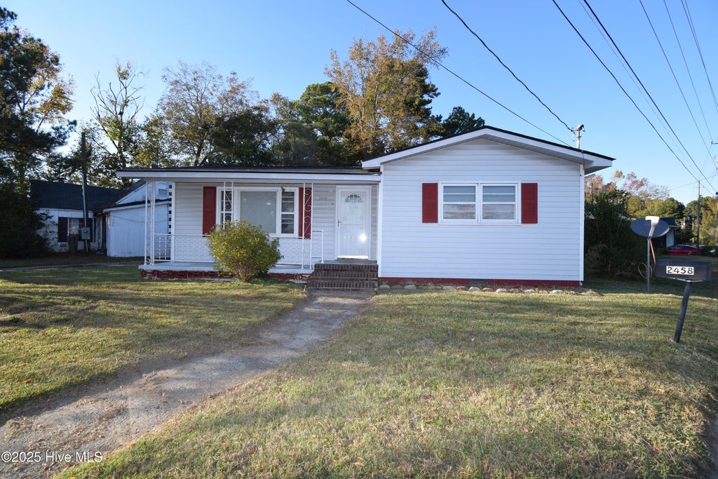 2458 Jones Street, Winterville, NC 28590