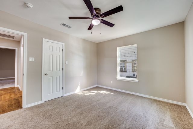 609 W Owings Street, Denison, TX 75020