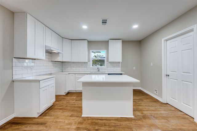 609 W Owings Street, Denison, TX 75020