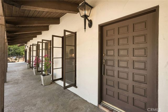 11560 Darling, Agua Dulce, CA 91390