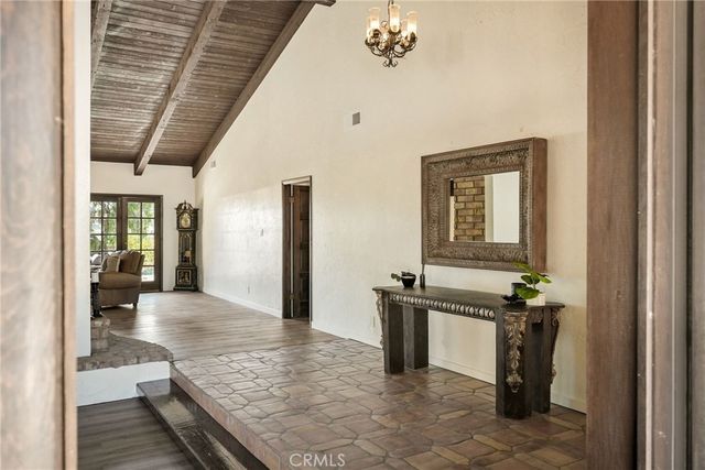 11560 Darling, Agua Dulce, CA 91390