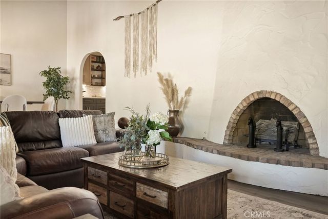 11560 Darling, Agua Dulce, CA 91390