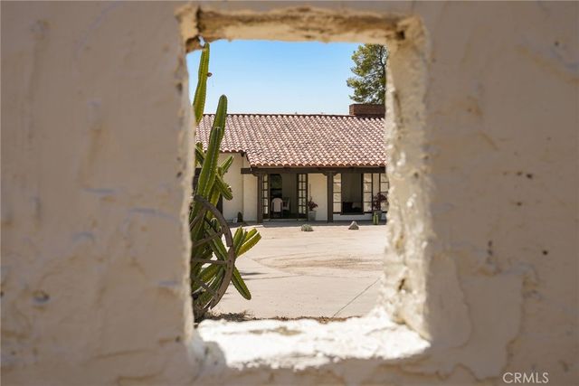 11560 Darling, Agua Dulce, CA 91390