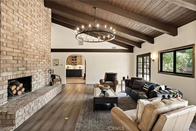 11560 Darling, Agua Dulce, CA 91390