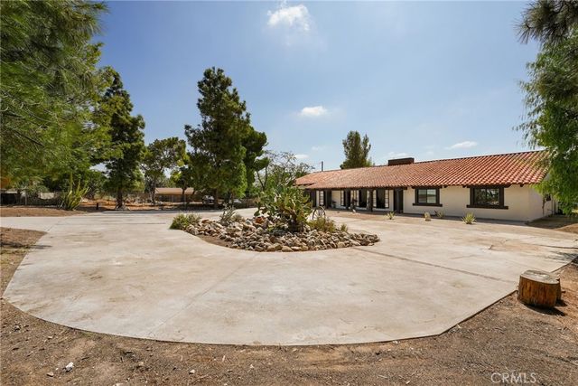 11560 Darling, Agua Dulce, CA 91390
