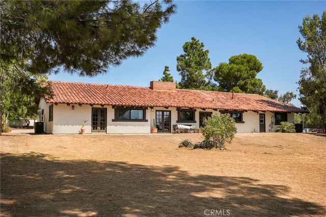 11560 Darling, Agua Dulce, CA 91390