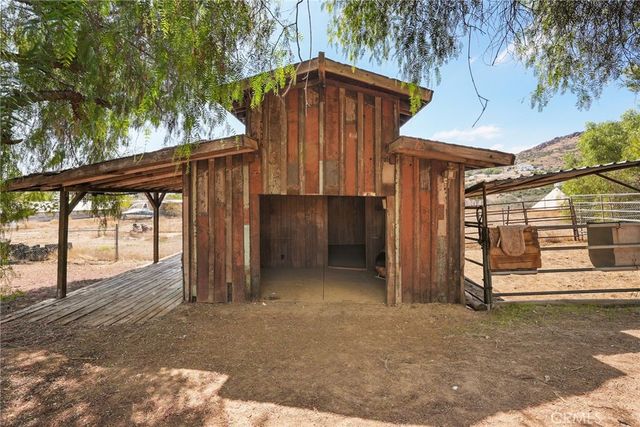 11560 Darling, Agua Dulce, CA 91390