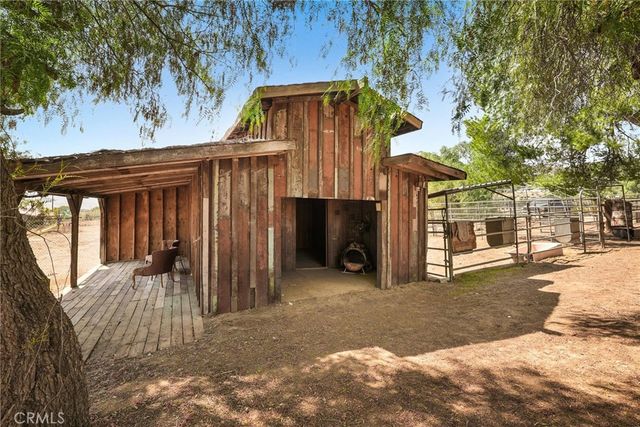 11560 Darling, Agua Dulce, CA 91390