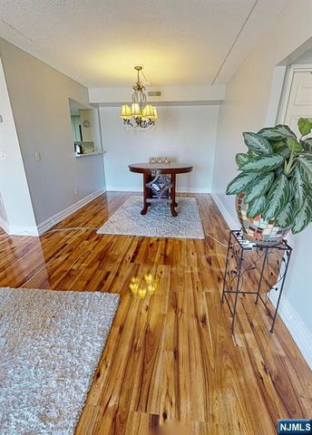 38 Moonachie Road 315, Hackensack, NJ 07601
