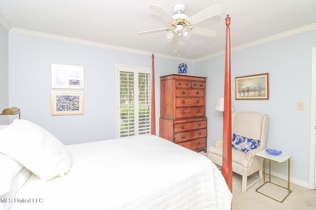 697 Country Place Drive, Pearl, MS 39208