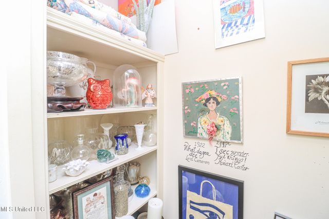 697 Country Place Drive, Pearl, MS 39208