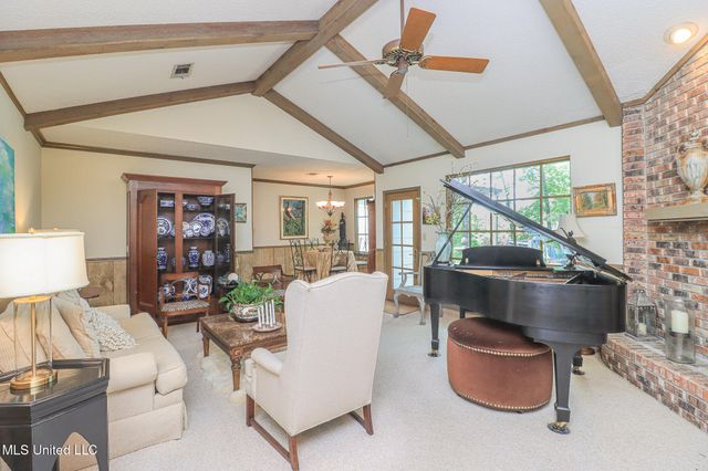 697 Country Place Drive, Pearl, MS 39208