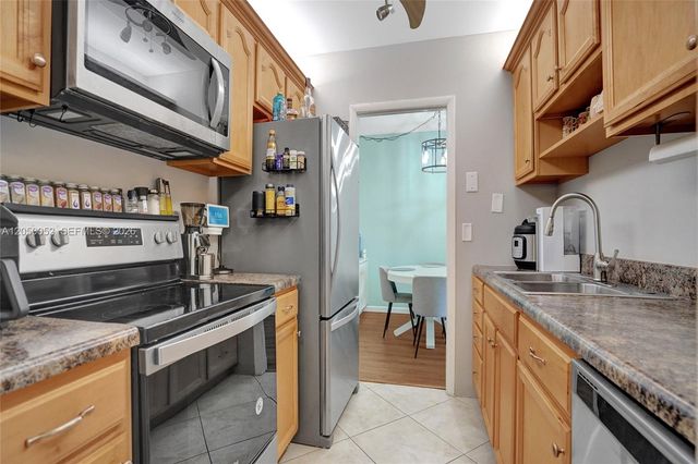 400 N Riverside Dr 514, Pompano Beach, FL 33062