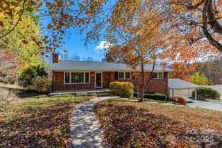 66 Gibson Road, Asheville, NC 28804