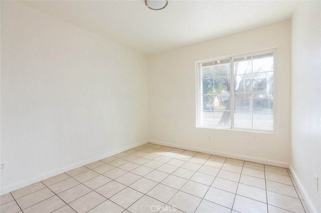 Image 19 of property listing at 3790 Nuttree, Riverside, CA 92501