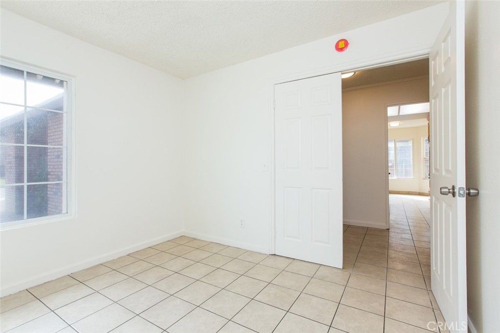 Image 22 of property listing at 3790 Nuttree, Riverside, CA 92501