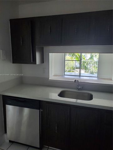 496 NW 165th St Rd D-412, Miami, FL 33169