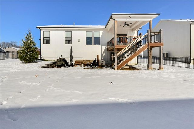 19013 W 188th Terrace, Spring Hill, KS 66083