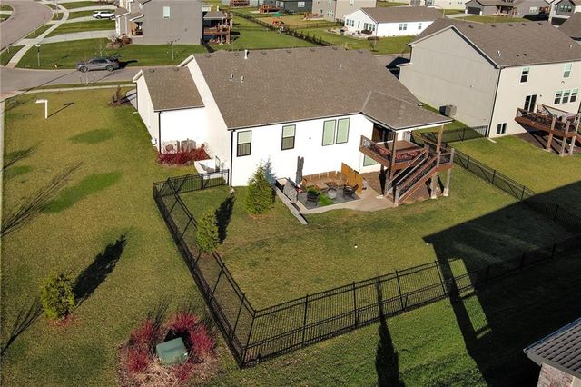 19013 W 188th Terrace, Spring Hill, KS 66083