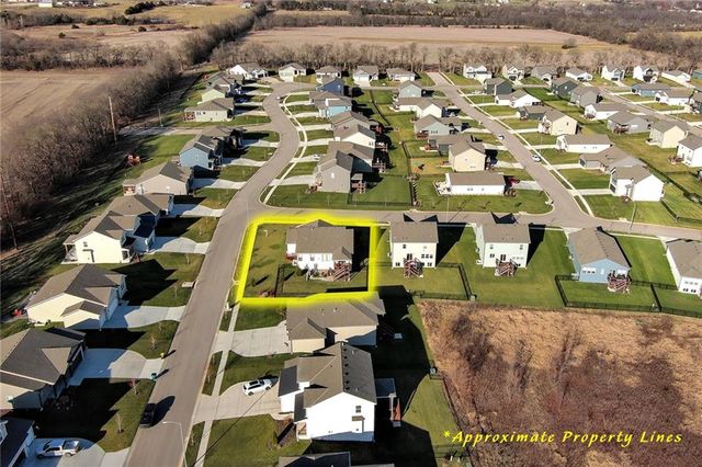 19013 W 188th Terrace, Spring Hill, KS 66083