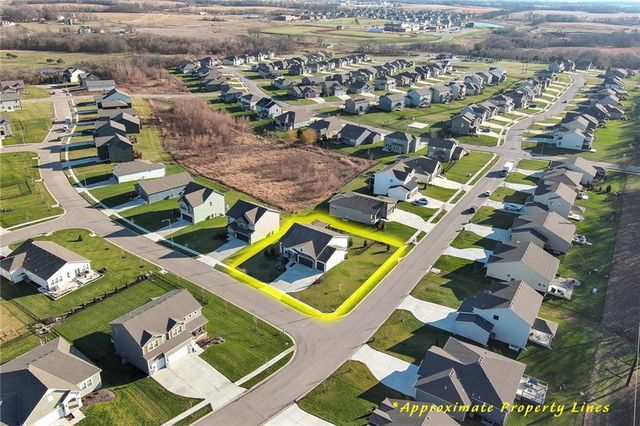 19013 W 188th Terrace, Spring Hill, KS 66083