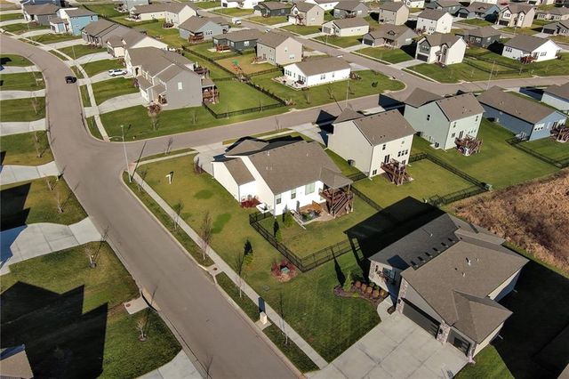 19013 W 188th Terrace, Spring Hill, KS 66083